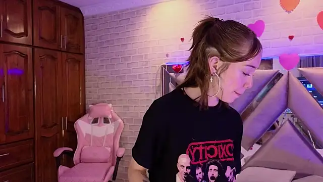 HarperrWest online show from April 7, 2026, 9:15 pm