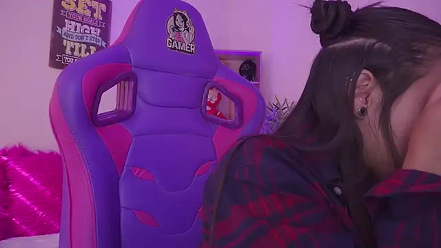 mavi boo online show from February 4, 2026, 8:03 pm