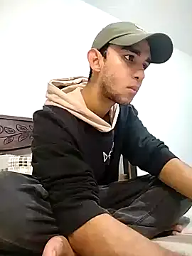 Snapshot of UmamiPorcus chatting on February 23, 2026, 1:41 pm UmamiPorcus online show from February 23, 2026, 1:41 pm