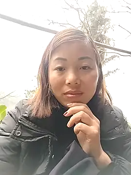 Snapshot of Ella-aa chatting on February 5, 2026, 3:33 am Ella-aa online show from February 5, 2026, 3:33 am