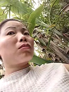 Snapshot of Ella-aa chatting on February 27, 2026, 8:14 am Ella-aa online show from February 27, 2026, 8:14 am