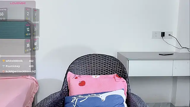 xianxian-baby online show from March 18, 2026, 7:00 am