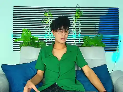 Snapshot of ThiiagoSaeenz chatting on February 5, 2026, 4:11 pm ThiiagoSaeenz online show from February 5, 2026, 4:11 pm