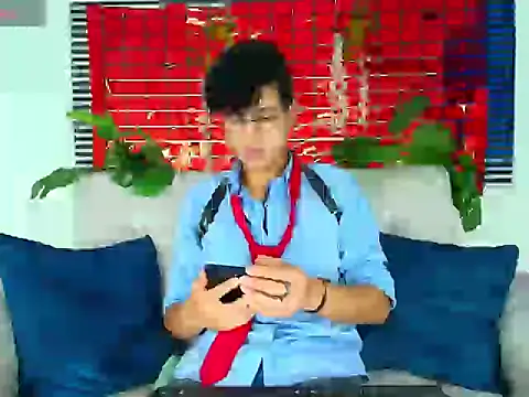 Snapshot of ThiiagoSaeenz chatting on February 18, 2026, 10:50 pm ThiiagoSaeenz online show from February 18, 2026, 10:50 pm