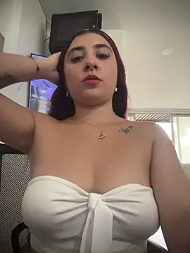 Snapshot of Nahomy_Benett chatting on February 11, 2026, 11:37 am Nahomy Benett online show from February 11, 2026, 11:37 am