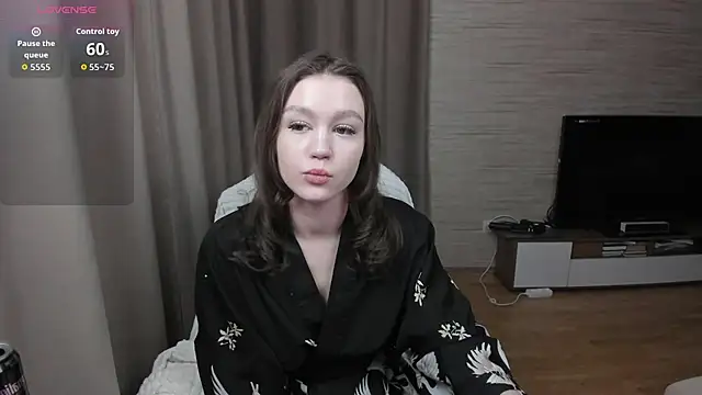 CarmenHill online show from February 17, 2026, 4:42 am