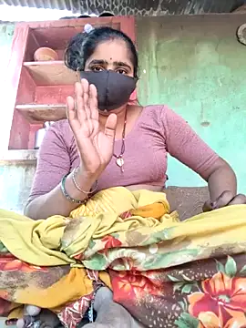 Snapshot of Faltu_Ladki chatting on April 5, 2026, 8:00 am Faltu Ladki online show from April 5, 2026, 8:00 am