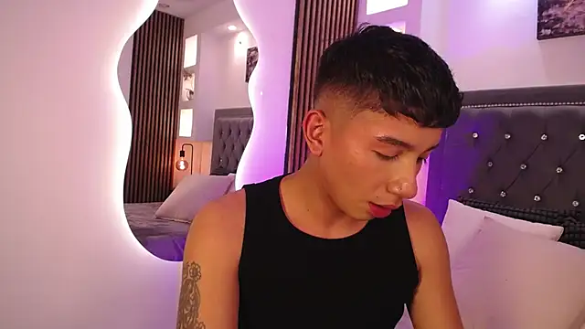 Fancy Vixen online show from March 16, 2026, 4:07 am