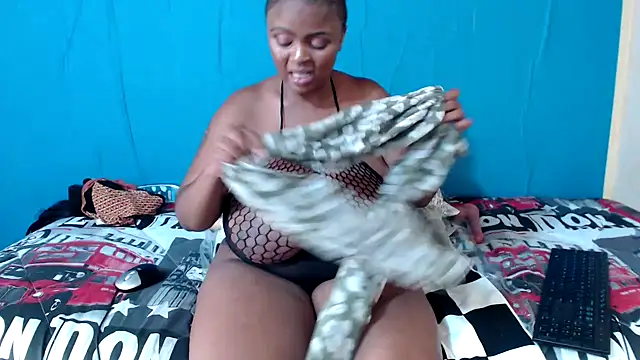 PrettyLisa26 online show from February 8, 2026, 5:55 am