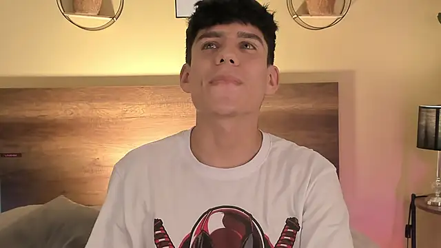 Snapshot of Angel_eros_ chatting on February 6, 2026, 5:23 am Angel eros online show from February 6, 2026, 5:23 am