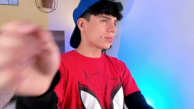 Snapshot of Angel_eros_ chatting on February 9, 2026, 5:33 am Angel eros online show from February 9, 2026, 5:33 am