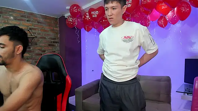 Snapshot of Bad_Boys777 chatting on February 17, 2026, 9:43 pm Bad Boys777 online show from February 17, 2026, 9:43 pm