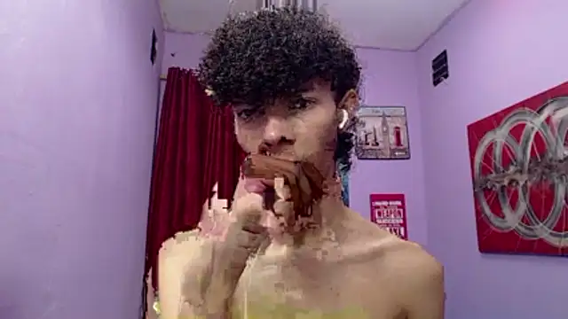 bigcock twinks online show from April 14, 2026, 7:31 pm