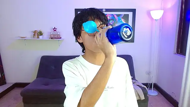 Maecum18 online show from February 17, 2026, 8:48 pm