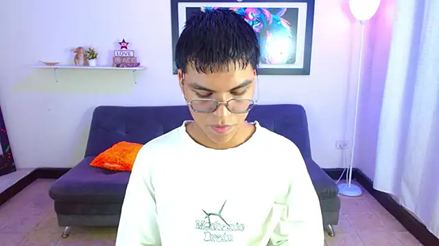 Maecum18 online show from March 13, 2026, 8:59 pm