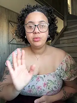 Snapshot of BabyChanntal chatting on March 3, 2026, 1:06 pm BabyChanntal online show from March 3, 2026, 1:06 pm