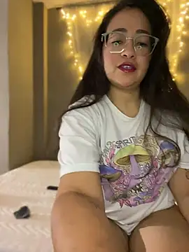 alisbloom online show from April 8, 2026, 6:30 pm