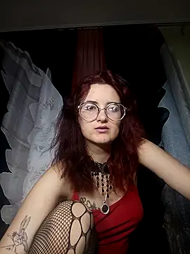 Snapshot of Persefoha chatting on February 6, 2026, 10:02 pm Persefoha online show from February 6, 2026, 10:02 pm