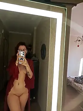 Snapshot of Persefoha chatting on March 1, 2026, 1:24 pm Persefoha online show from March 1, 2026, 1:24 pm