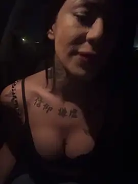 MelaFoxx online show from April 11, 2026, 11:20 pm