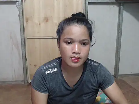 Snapshot of yummydelitex chatting on March 2, 2026, 8:32 am yummydelitex online show from March 2, 2026, 8:32 am