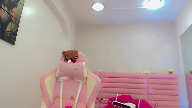 Snapshot of estefany_squirt1 chatting on February 14, 2026, 4:09 am estefany squirt1 online show from February 14, 2026, 4:09 am