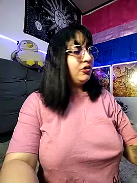 Snapshot of Lilith_Oni66 chatting on February 6, 2026, 9:40 pm Lilith Oni66 online show from February 6, 2026, 9:40 pm