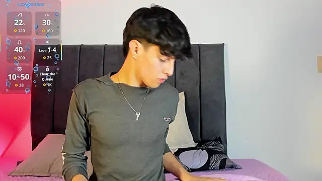 Snapshot of axxxel_twink chatting on March 20, 2026, 3:11 am axxxel twink online show from March 20, 2026, 3:11 am