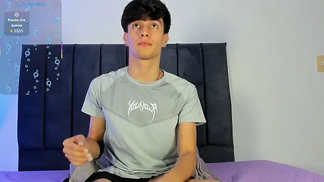 Snapshot of axxxel_twink chatting on March 30, 2026, 12:55 am axxxel twink online show from March 30, 2026, 12:55 am