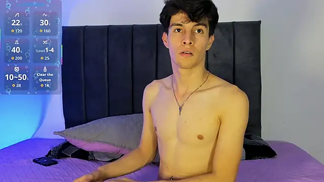 Snapshot of axxxel_twink chatting on April 13, 2026, 1:33 am axxxel twink online show from April 13, 2026, 1:33 am