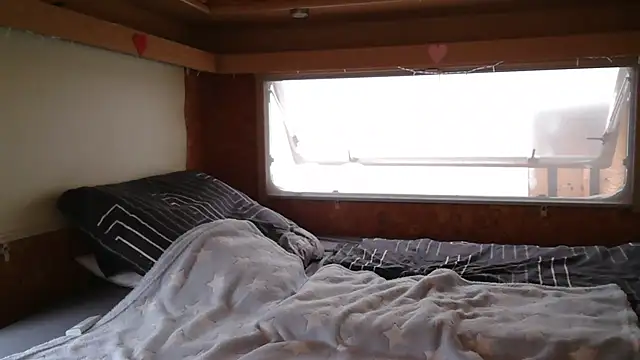 Sylly online show from January 21, 2025, 7:47 am