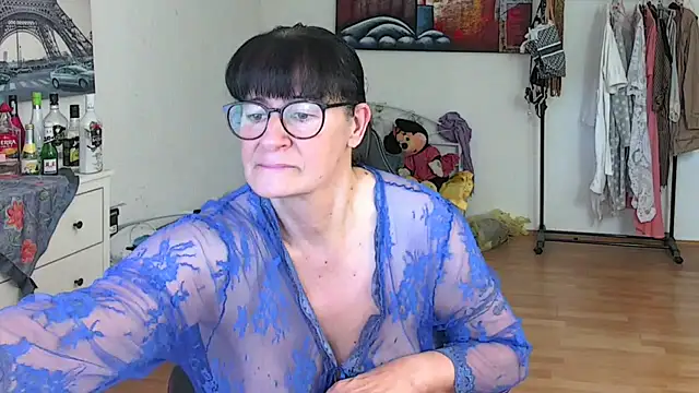 Sylly online show from March 18, 2025, 9:52 am