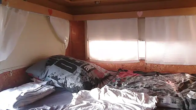 Sylly online show from February 23, 2026, 6:55 am