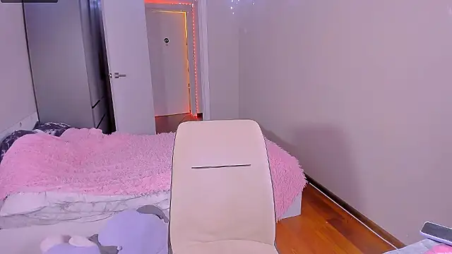 Snapshot of _Maybe_Baby_ chatting on February 17, 2026, 7:53 pm Maybe Baby online show from February 17, 2026, 7:53 pm