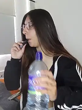 Snapshot of Nikolth_4 chatting on February 8, 2026, 6:00 pm Nikolth 4 online show from February 8, 2026, 6:00 pm