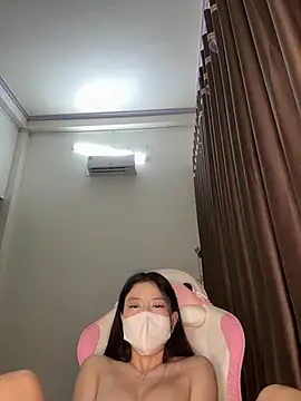 wang1472581 online show from March 31, 2026, 1:44 pm