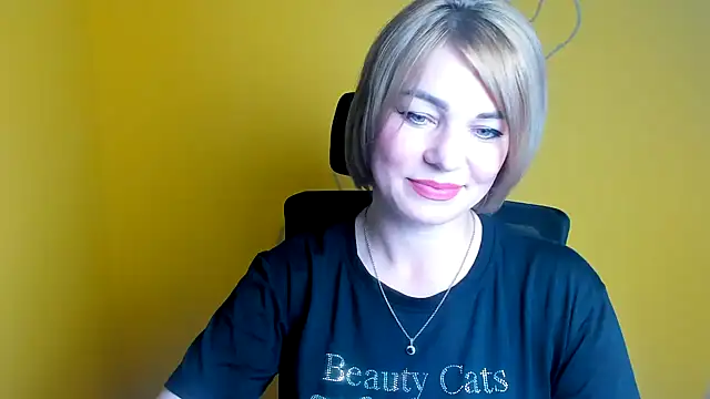 Snapshot of CuttieEmma chatting on June 26, 2026, 11:58 am CuttieEmma online show from June 26, 2026, 11:58 am