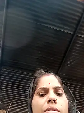 Snapshot of Priyakoli4568 chatting on April 17, 2026, 12:46 am Priyakoli4568 online show from April 17, 2026, 12:46 am
