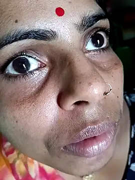 Snapshot of Priyakoli4568 chatting on May 13, 2026, 4:21 am Priyakoli4568 online show from May 13, 2026, 4:21 am