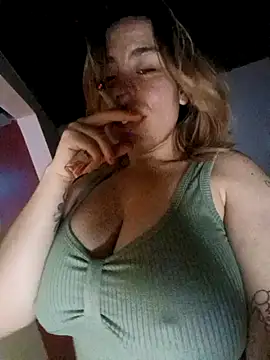 Snapshot of Kennya_Rodriguez chatting on October 6, 2025, 2:09 am Kennya Rodriguez online show from October 6, 2025, 2:09 am