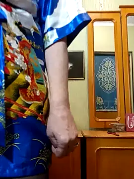 Snapshot of IrchykLove chatting on February 27, 2026, 1:44 pm IrchykLove online show from February 27, 2026, 1:44 pm