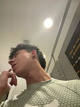 yoursexyjose online show from July 15, 2026, 8:47 pm