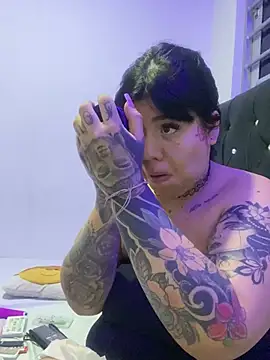 Snapshot of Luna_bigtitss777 chatting on February 13, 2026, 2:46 pm Luna bigtitss777 online show from February 13, 2026, 2:46 pm