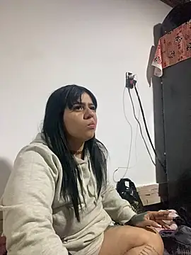 Snapshot of Luna_bigtitss777 chatting on February 16, 2026, 2:18 am Luna bigtitss777 online show from February 16, 2026, 2:18 am