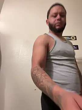 Snapshot of Tu_PaPi_Favorito chatting on February 18, 2026, 10:33 am Tu PaPi Favorito online show from February 18, 2026, 10:33 am