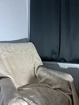 Snapshot of AbellaDesiree chatting on March 2, 2026, 4:36 am AbellaDesiree online show from March 2, 2026, 4:36 am