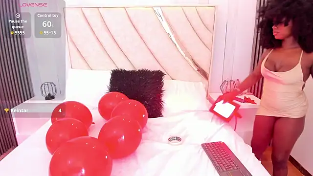 Snapshot of Sotf_Charlotte chatting on February 14, 2026, 7:21 pm Sotf Charlotte online show from February 14, 2026, 7:21 pm