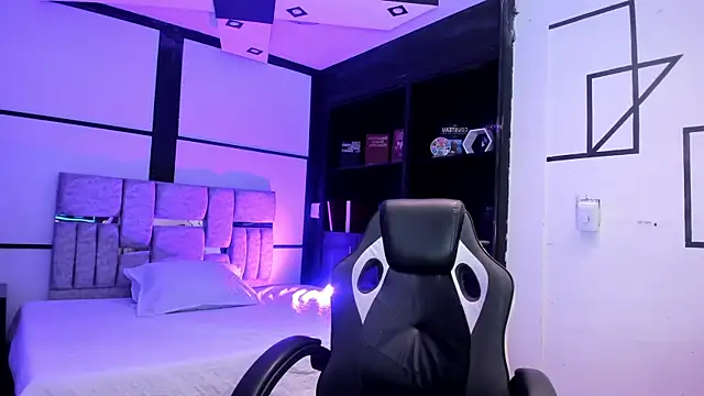 Snapshot of GemmaBrown chatting on February 26, 2026, 12:37 pm GemmaBrown online show from February 26, 2026, 12:37 pm