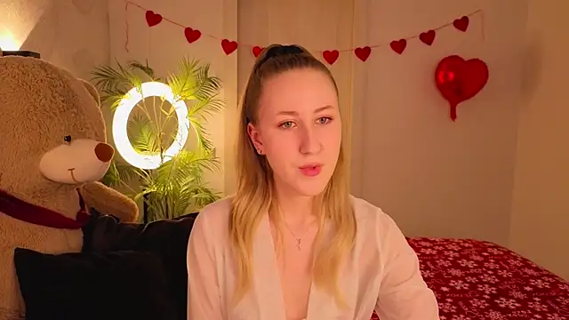 CassieReborn online show from February 24, 2026, 4:05 pm