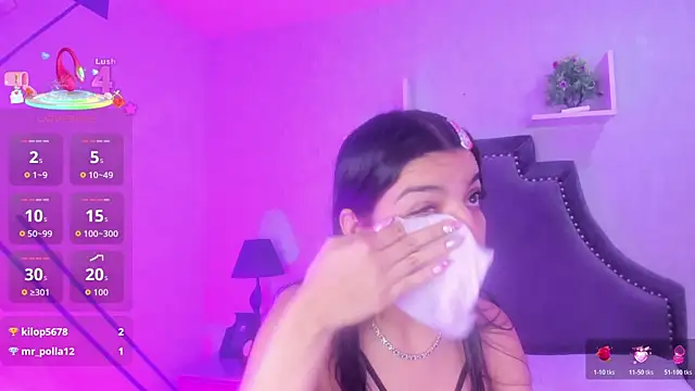 KarelyMitchel online show from April 2, 2026, 1:09 pm